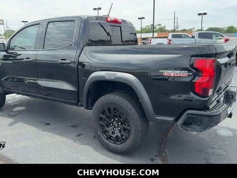 Used 2023 Chevrolet Colorado Trail Boss w/ Technology Package AWD/4WD image 22