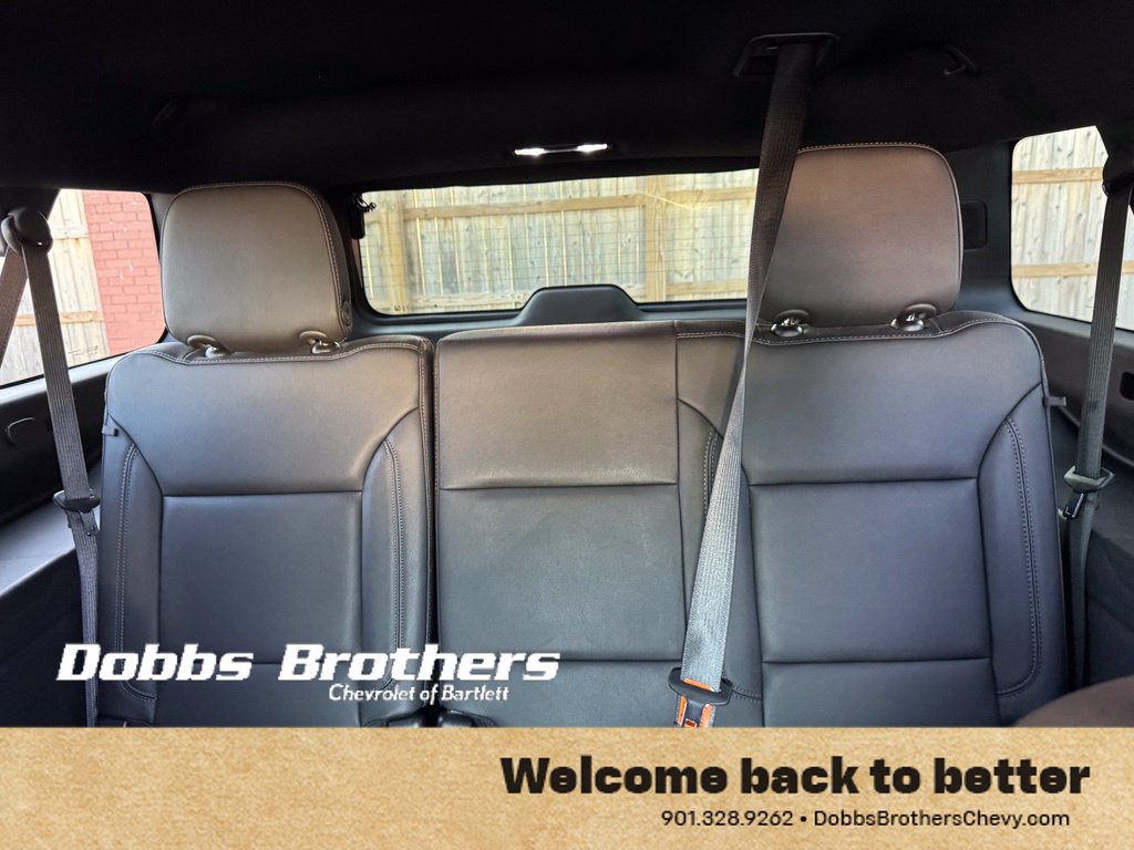 Used 2022 Chevrolet Suburban LT w/ LT Signature Package AWD/4WD image 19