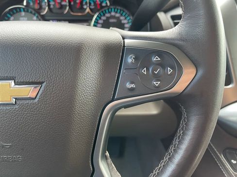 Used 2016 Chevrolet Suburban LT image 32