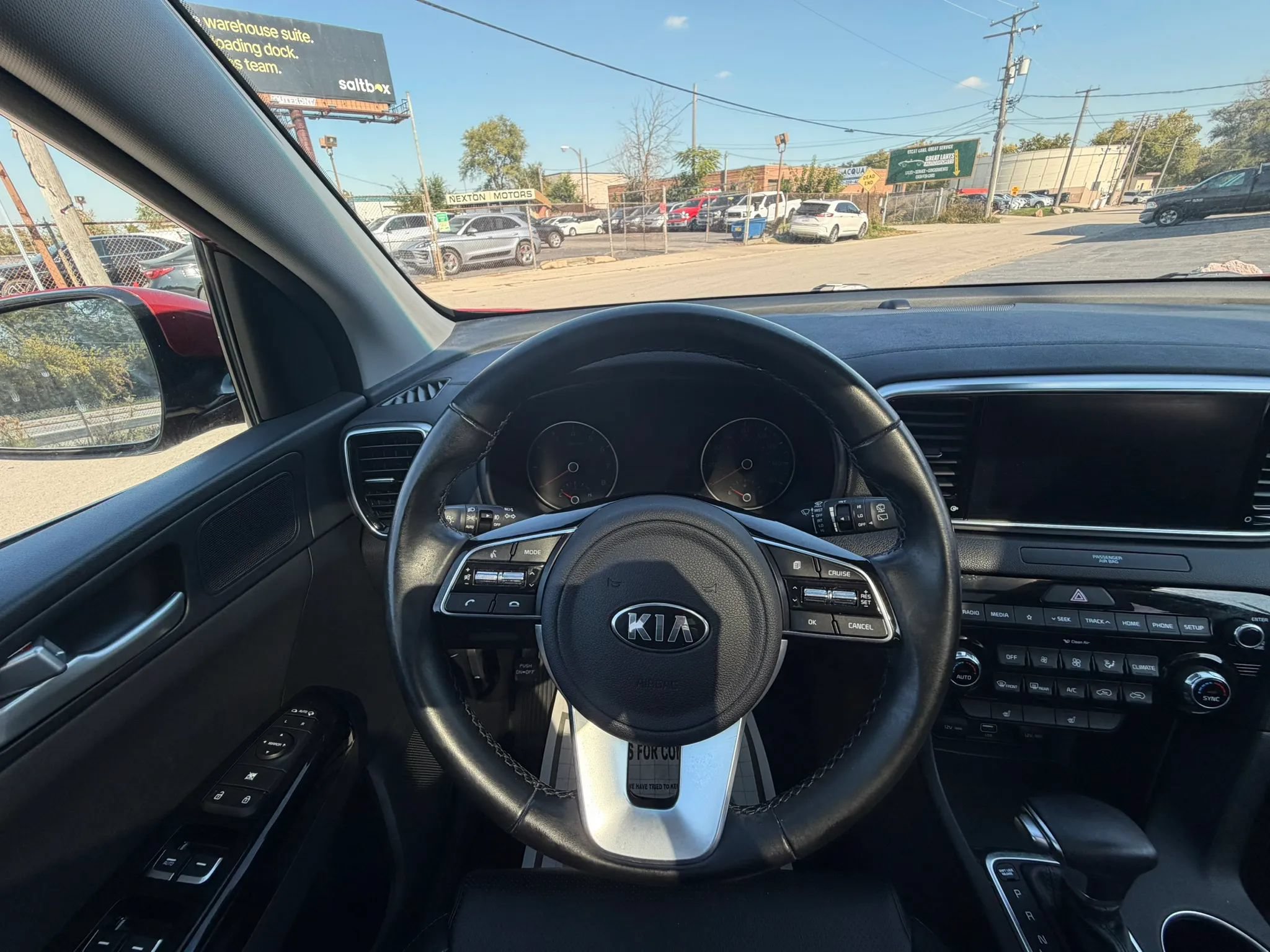Used 2022 Kia Sportage EX AWD/4WD image 9