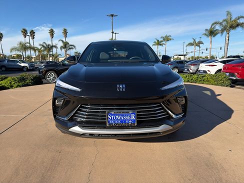 New 2026 Buick Envista Preferred image 2