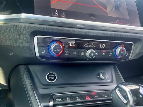 Used 2021 Audi Q3 2.0T Premium Plus w/ Premium Plus Package image 33