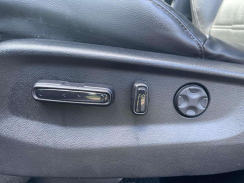 Used 2019 Honda CR-V EX-L image 16