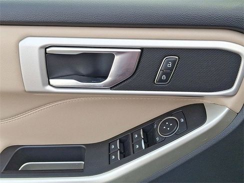 Certified 2021 Ford Explorer XLT w/ Equipment Group 202A image 10