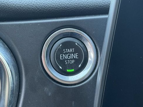 Used 2025 Chevrolet Blazer LT FWD image 18