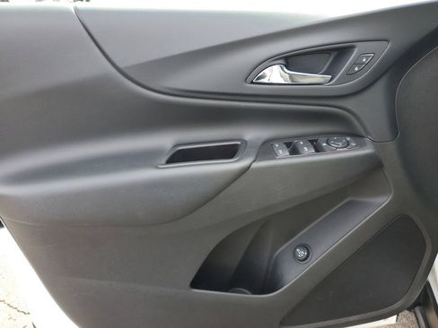 Used 2018 Chevrolet Equinox LT AWD/4WD image 21