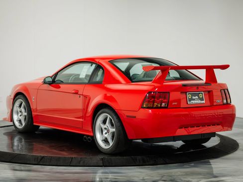 Used 2000 Ford Mustang Cobra RWD image 8