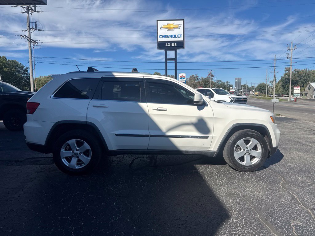 Used 2012 Jeep Grand Cherokee Laredo AWD/4WD image 8
