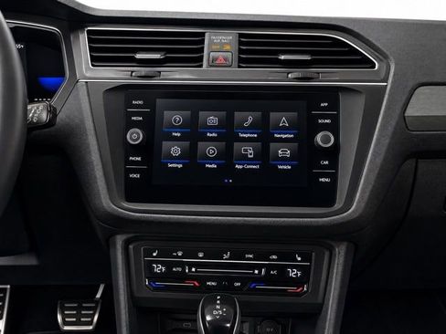 Used 2023 Volkswagen Tiguan SE R-Line AWD/4WD image 23