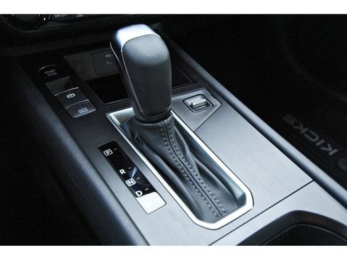 New 2026 Nissan Kicks SV w/ SV Premium Package image 19