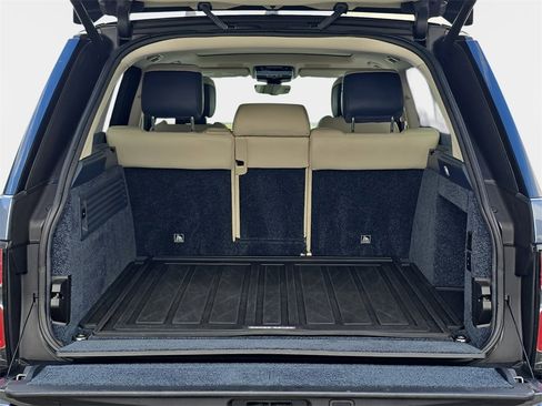 Used 2020 Land Rover Range Rover HSE image 14