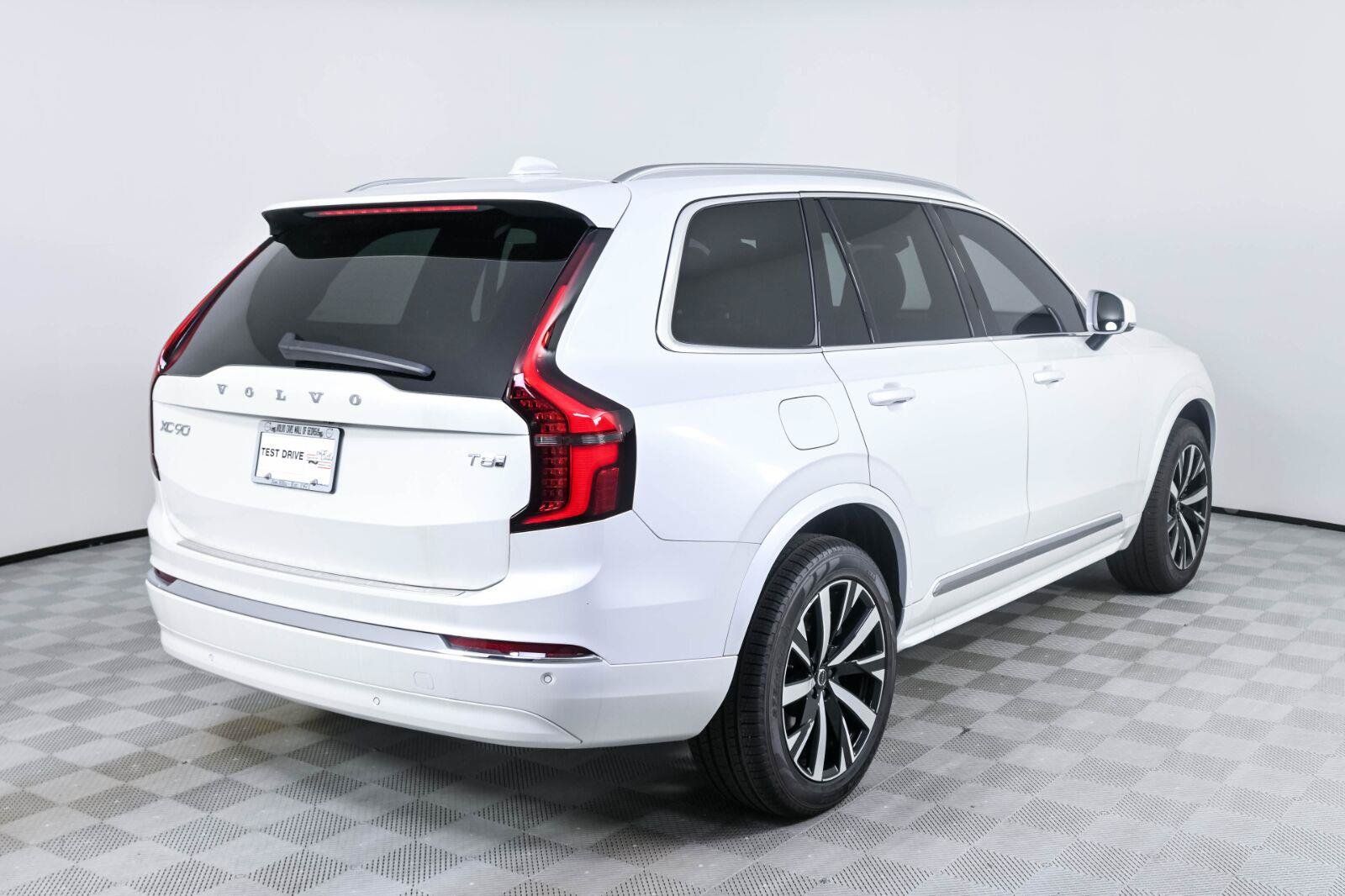 New 2026 Volvo XC90 T8 Core w/ Protection Package Premier AWD/4WD image 26