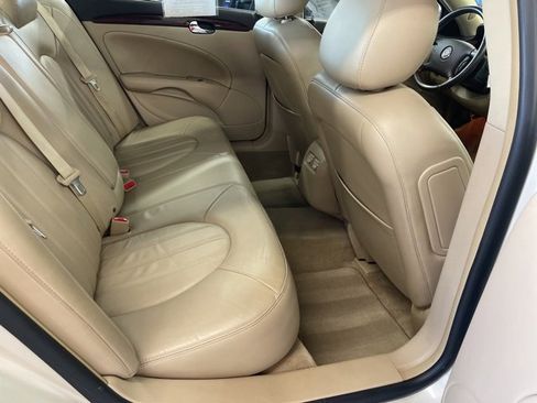 Used 2011 Buick Lucerne CXL w/ Driver Confidence Package image 31