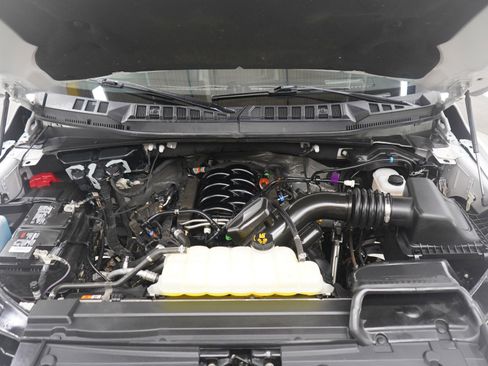 Used 2020 Ford F150 XLT image 30