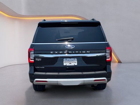 Used 2023 Ford Expedition Limited image 6