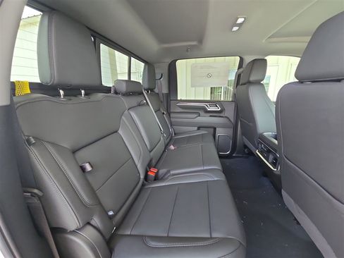 New 2026 Chevrolet Silverado 2500 LTZ w/ LTZ Convenience Package AWD/4WD image 27