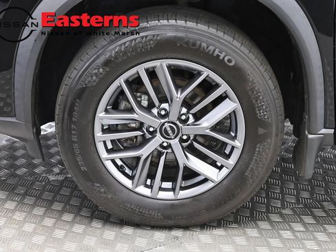 Used 2023 Nissan Rogue S AWD/4WD image 28