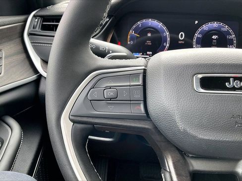 New 2026 Jeep Grand Cherokee Limited image 28