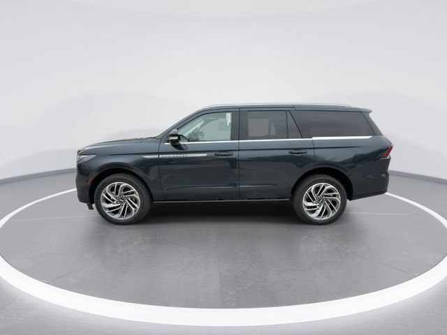New 2025 Lincoln Navigator Reserve AWD/4WD image 5