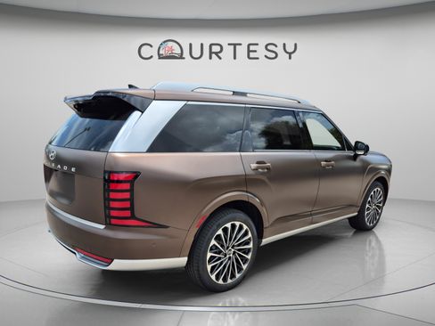New 2026 Hyundai Palisade Calligraphy FWD image 5