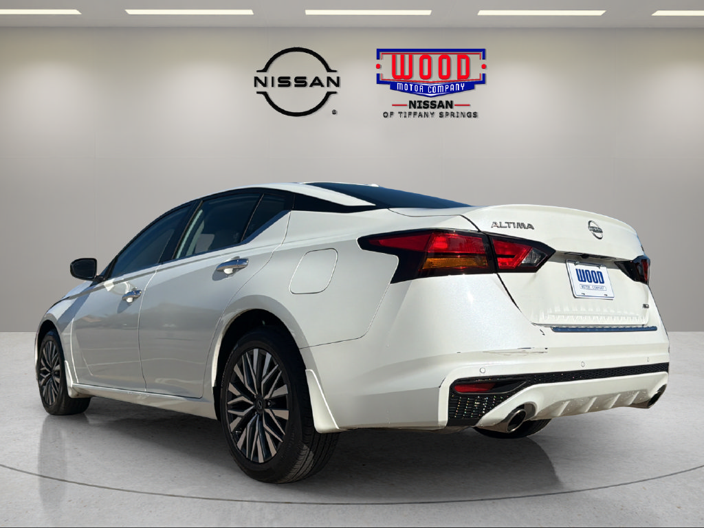 Certified 2023 Nissan Altima 2.5 SV w/ SV Premium Package AWD/4WD image 4