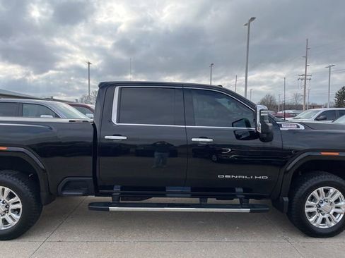 Used 2022 GMC Sierra 2500 Denali w/ Denali Ultimate Package image 4
