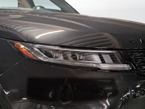 New 2026 Land Rover Range Rover Sport SE AWD/4WD image 9