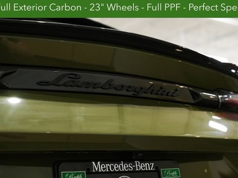 Used 2023 Lamborghini Urus Performante AWD/4WD image 15