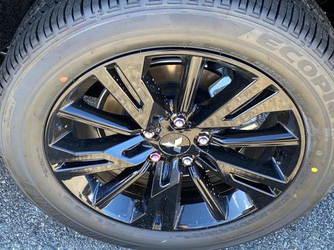 New 2025 Mitsubishi Eclipse Cross LE image 6