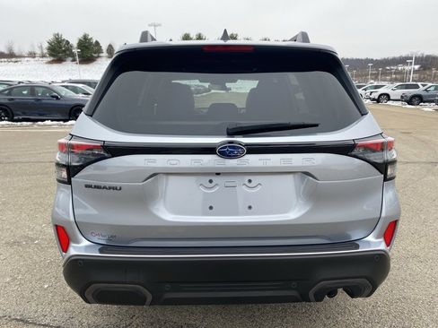 Used 2025 Subaru Forester Limited image 4