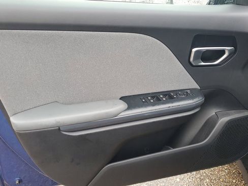 Used 2025 Kia K4 EX image 24