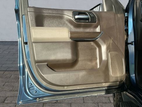 Used 2019 Chevrolet Silverado 1500 LT w/ Convenience Package image 9