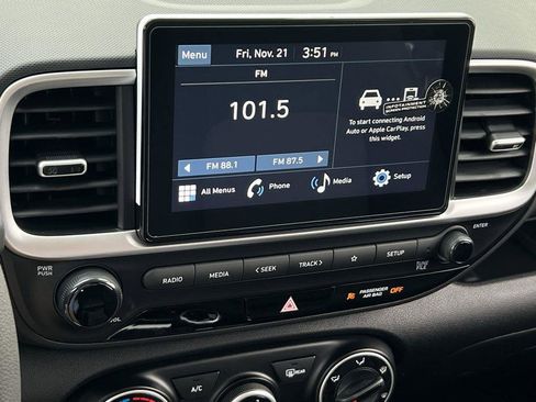 New 2026 Hyundai Venue SE image 11