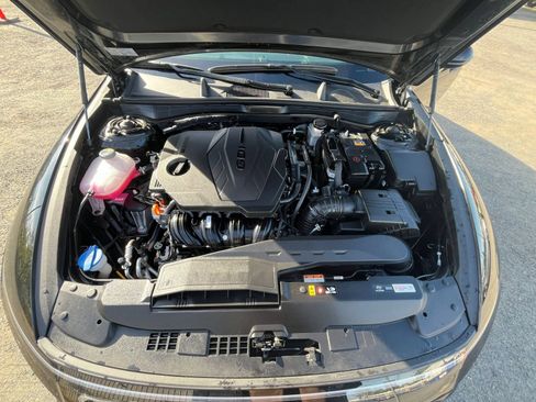 Used 2025 Hyundai Sonata SEL FWD image 32
