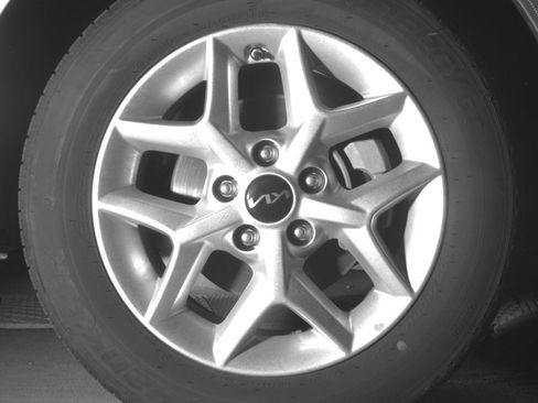 Used 2025 Kia Soul LX w/ LX Technology Package image 13