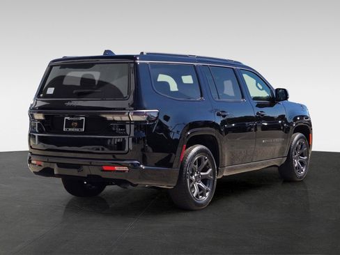 New 2026 Jeep Grand Wagoneer Limited w/ Premium Group II AWD/4WD image 4