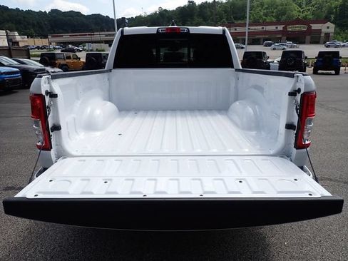 Used 2023 RAM 1500 Big Horn AWD/4WD image 7