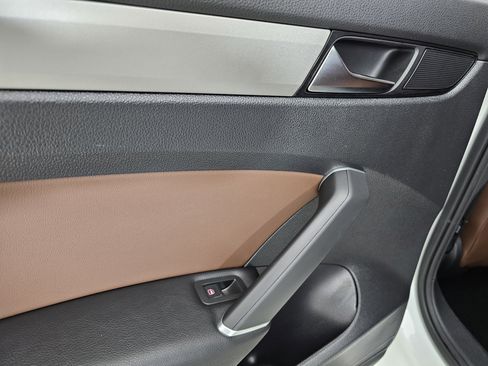 Used 2021 Volkswagen Passat 2.0T SE image 25