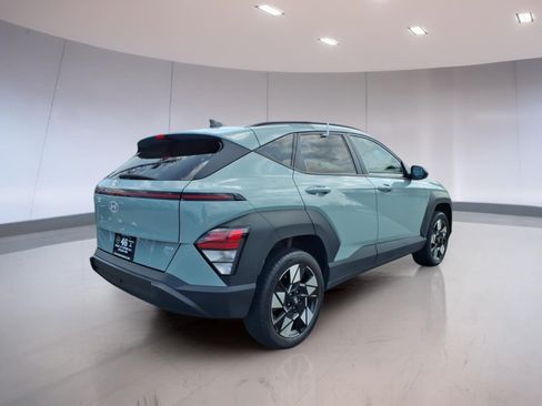 Used 2024 Hyundai Kona SEL AWD/4WD image 4