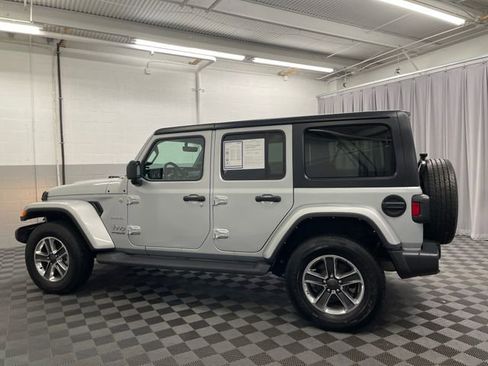 Used 2022 Jeep Wrangler Unlimited Sahara image 8