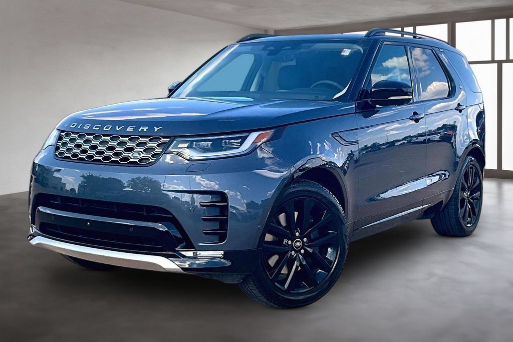 Certified 2026 Land Rover Discovery Limited Edition AWD/4WD image 1