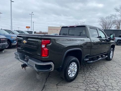 Used 2022 Chevrolet Silverado 2500 LTZ w/ LTZ Convenience Package image 5