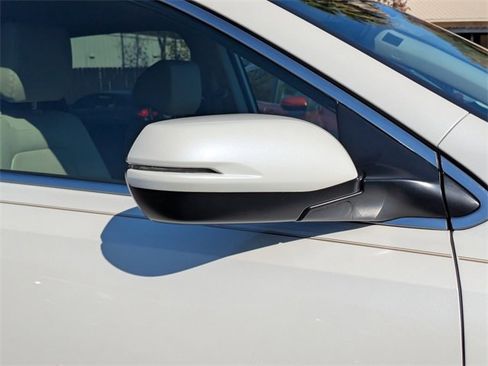 Used 2018 Honda CR-V EX-L image 11