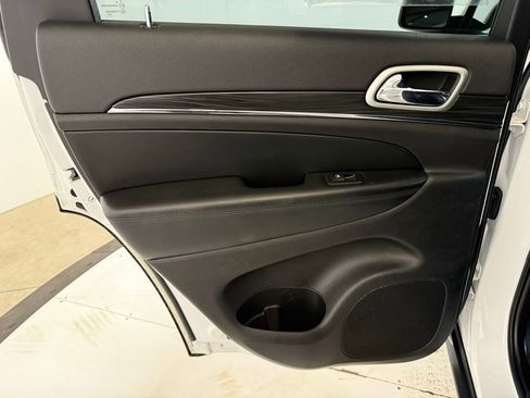 Certified 2021 Jeep Grand Cherokee Limited image 13