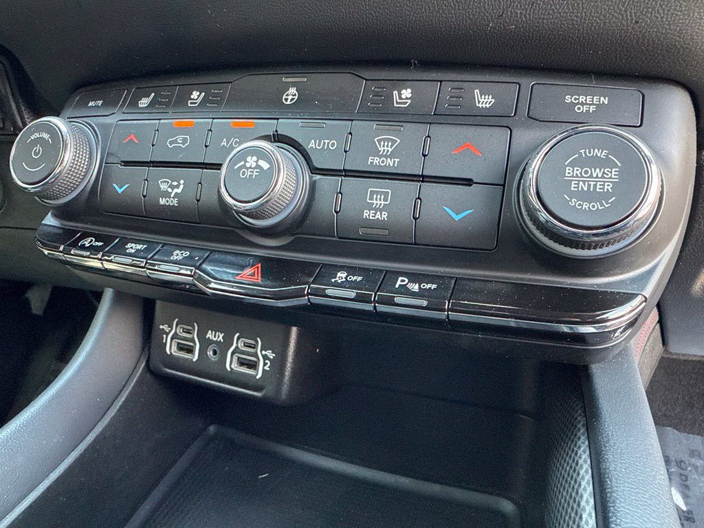 Used 2024 Dodge Durango GT AWD/4WD image 36