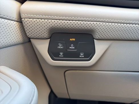 New 2026 Volkswagen Atlas SE AWD/4WD image 17