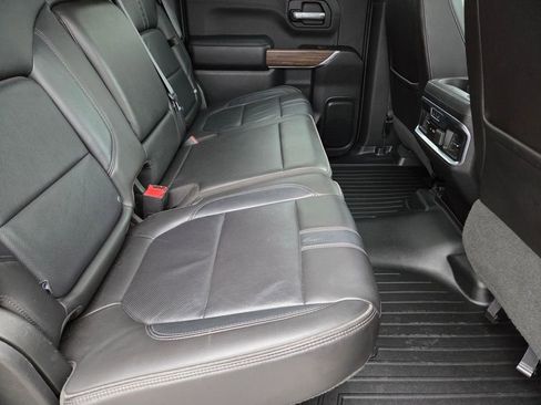 Used 2019 Chevrolet Silverado 1500 High Country w/ Technology Package image 33