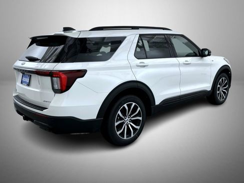New 2026 Ford Explorer ST-Line image 5
