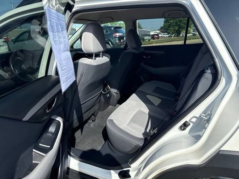 Used 2023 Subaru Outback Premium AWD/4WD image 10