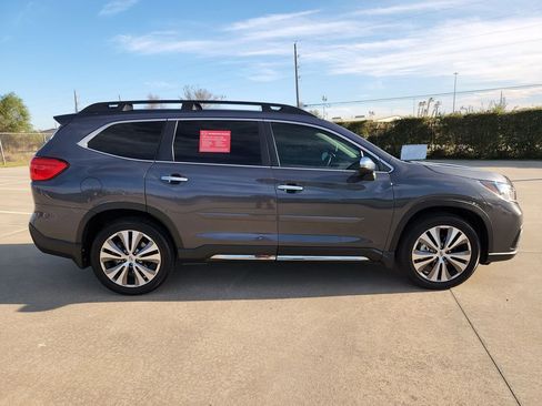 Used 2021 Subaru Ascent Touring w/ Popular Package #2 image 4